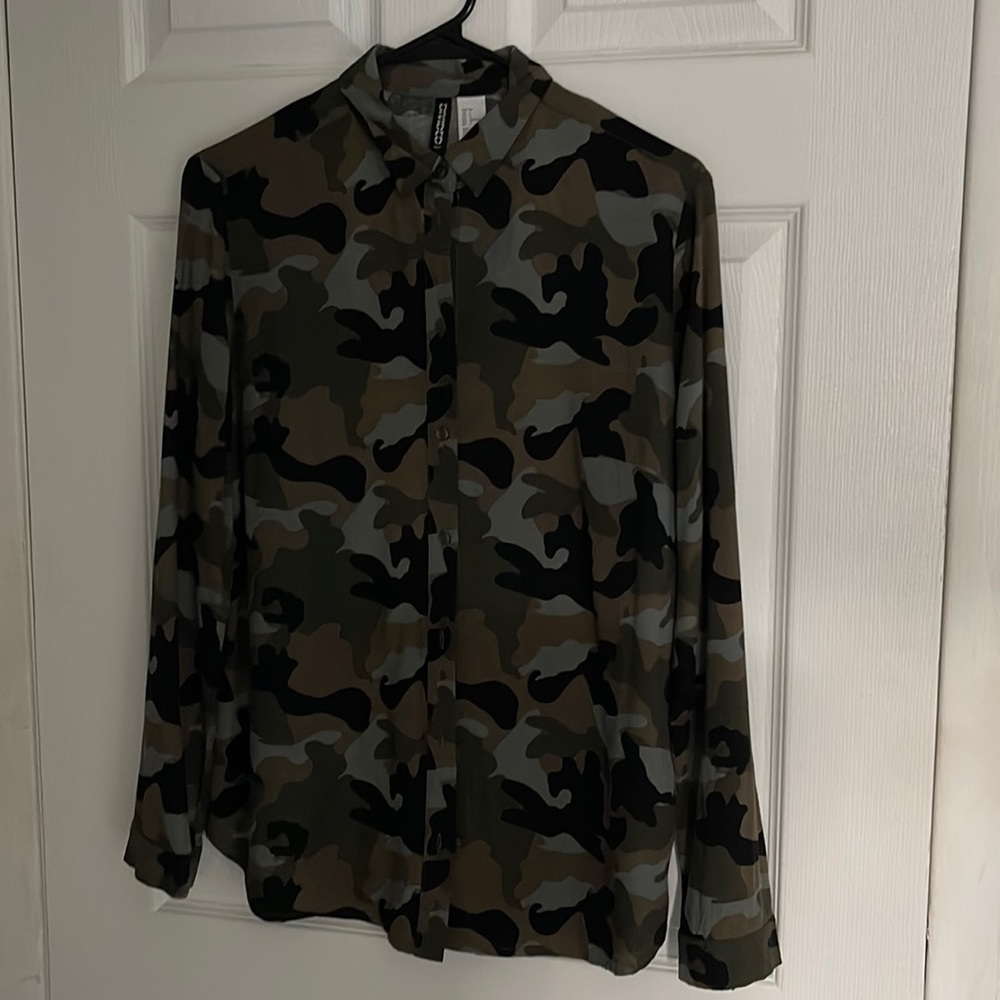 H&M Button Down Shirt